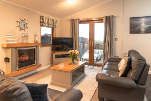 31 Ocean Terrace Lodge - 3 Bed-Sleeps 6 - Hot Tub Extra Cost TJS31OT