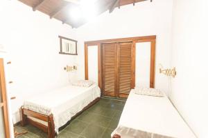 Búzios casa em condomínio com cozinha completa e área gourmet