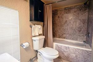 Palm Wave Says - Cozy - 2 Jacuzzis - Quiet Street