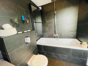 Sejours chez l'habitant Lille / Marcq Au coeur du Croise Laroche : photos des chambres