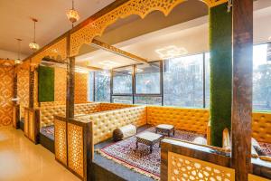 FabHotel Grand Broholic - Nr Hitech City