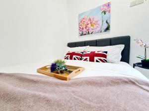 7 Guest Chill 3 Room Koi Kinrara Suite, IOI Puchong, Bukit Jalil Pavilion, Bukit Jalil Stadium, Sunway Pyramid, Sunway Lagoon