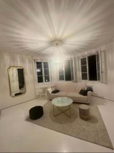 Appartement haussmanien rénové proche centre Lausanne