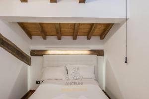 Apartment by The Spanish Steps