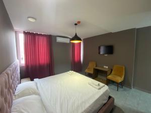 Hotel Fama