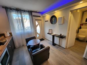 Appartements Love Room romantique avec Jacuzzi 2 places : photos des chambres