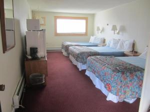 Family Room room in Big Horn Motel