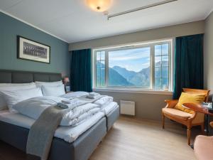 Double Room with Fjord View room in Hotel Utsikten - by Classic Norway Hotels