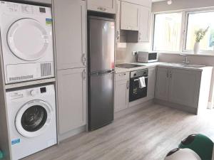 3-Bed House in Killarney - Sleeps 6