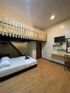 Chalet Tepi Sungai - Kampong Joo