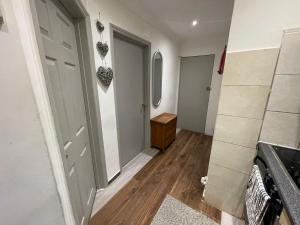 the woodland apartment 1