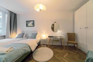 Warsaw Concierge Opera II