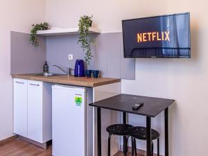 Vitosha Viewpoint - Chic City Studio