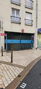 Appartements La Cloche Doree, parking, 3 etoiles, en plein coeur de Fontainebleau : photos des chambres