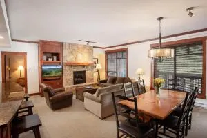 First Tracks Lodge - Brackendale