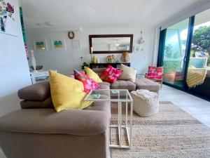 Oceanfront Family Apartment Pool & BBQ