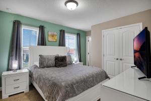 7 Bedrooms 5 Bathrooms Solterra 4103 Od