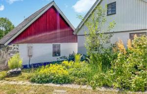 2 Bedroom Nice Home In Fjälkinge
