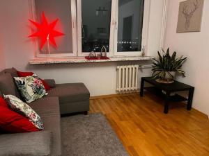 Bright and cozy 34m apartment near metro M2 and tram