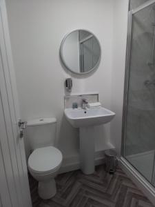 Apartment 13, Plants Yard