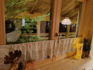 Domek we wsi, Pieniny, Jezioro Czorsztyńskie