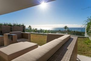 Apartment with spectacular view in Cabopino