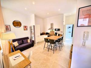 Terrasse XXL en plein centre Nid urbain pour couples & city-break