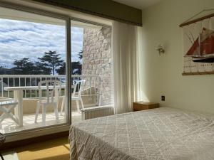 Appartements 441 - A ERQUY, en bordure de la tres belle plage de CAROUAL 2km de sables fin : photos des chambres