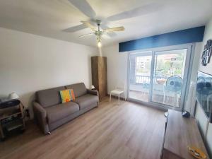 Studio rénové à deux pas de la plage de Sainte Asile à Pin Rolland