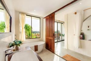 Molila Villa Hoi An by Class6