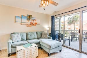 Galveston Vacation Rental - Walk to the Beach!
