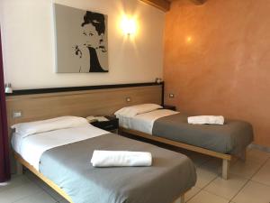 Large Double or Twin Room room in B&B Fiera