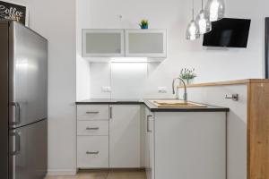 Comfy studio. City center.