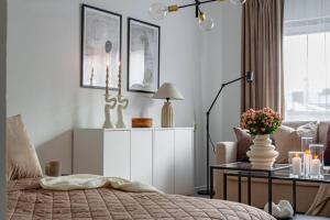 Simple studio in trendy Södermalm - construction work