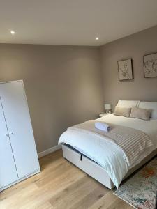 Richardson Deluxe Apartments - 3 Bed