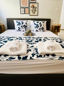 Ivy, 4 minutes from the sea