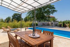 Villa Shana 