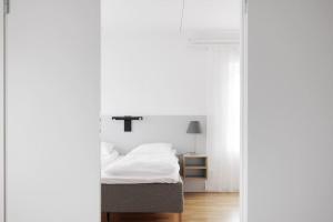 Contemporary 2-BR with Workspace