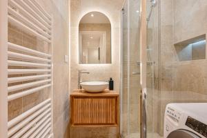 Suite Eiffel- Perfect location