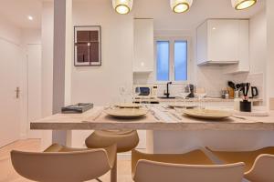 Suite Eiffel- Perfect location