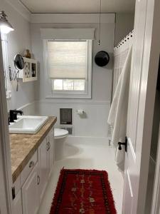 Modern Farmhouse Escape