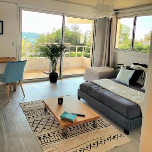 Studio climatisé vue imprenable wifi