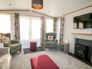 Chichester Lakeside Holiday Park