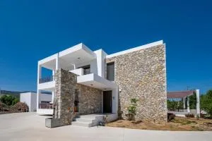 Olive Green Haven-3BR-Private Parking-Balcony - Kermetévs