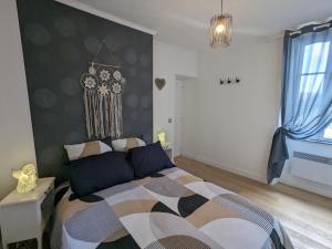 Maison lumineuse avec jardin privé - Idéale pour famille, amis ou séjour pro - Centre historique - FR-1-590-422