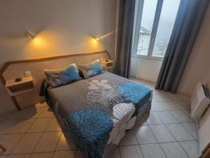 Maisons de vacances Gite Bourbonne-les-Bains, 2 pieces, 2 personnes - FR-1-611-100 : photos des chambres