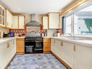 5 Bed in Tenby 56683