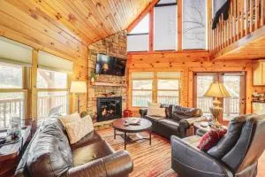 Waterfront Watauga Lake Home with Private Dock! - Mountain City