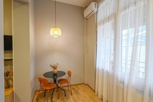 Studio with balcony in Old City