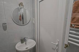 Studio with balcony in Old City